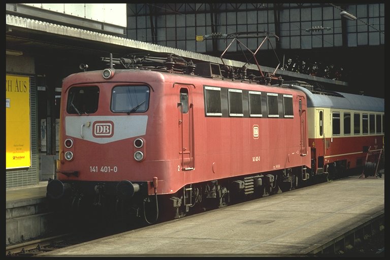 141 401 in rot