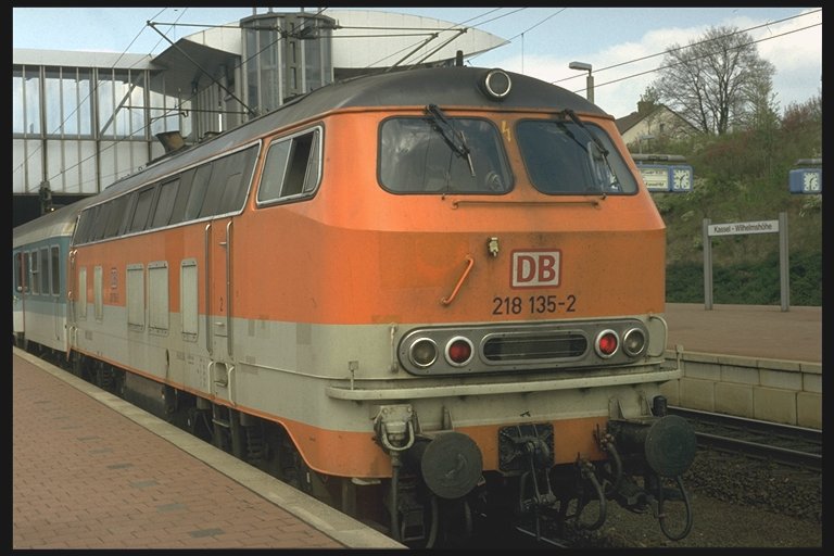 218135-2 in CityBahn Farben